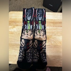 WWE EXTREMELY LIGHTLY USED L/xl rock em socks